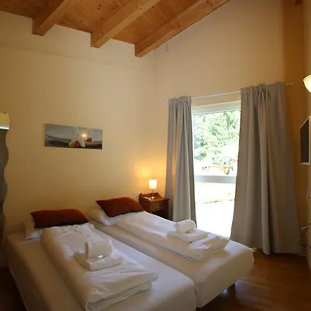 سفيا زيل أم سي